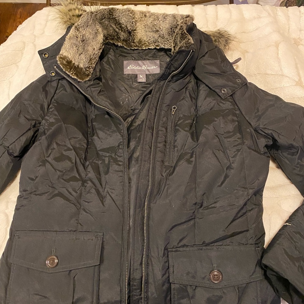 Women’s Eddie Bauer Removable hooded jacket- Size. TL